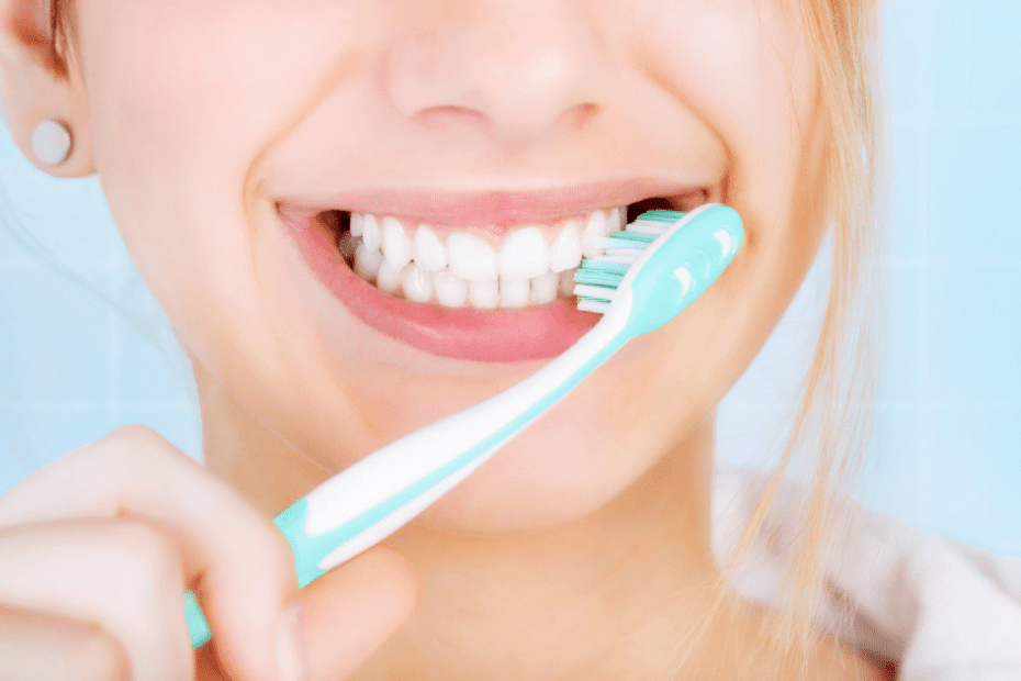 How to Brush Your Teeth Properly and How Often You Should Do It